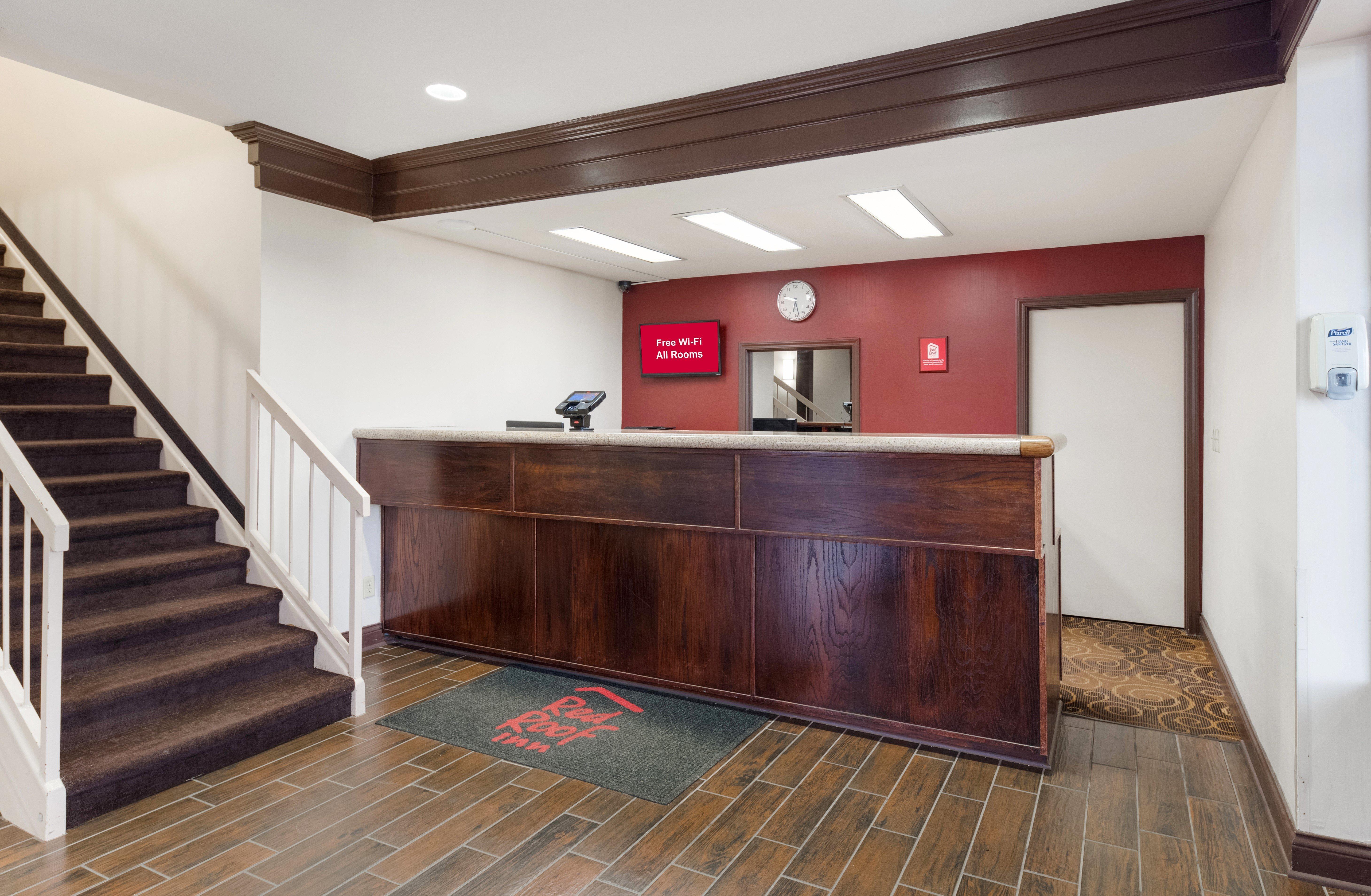 Red Roof Inn Fort Wayne Exterior photo